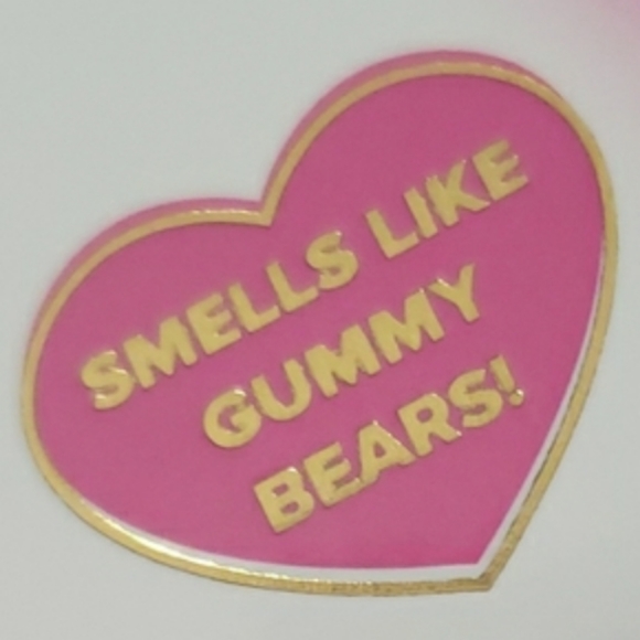 TOO FACED LIMITED EDITION YUMMY GUMMY MULTI-FINISH EYE & FACE PALETTE. - Picture 2 of 12